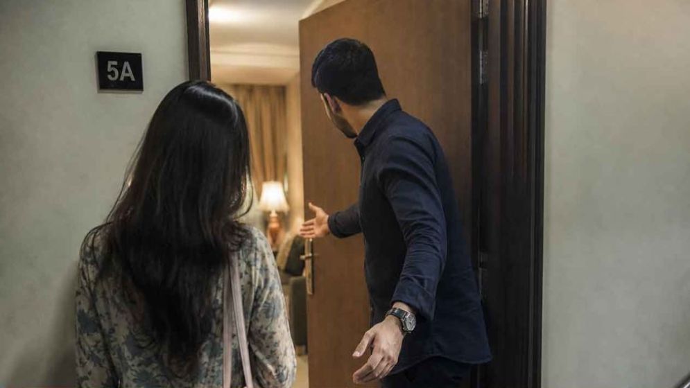 ‘কাজ দেওয়ার’ কথা বলে ফ্ল্যাটে ডেকে নেওয়া হয় তরুণীকে, অতঃপর...