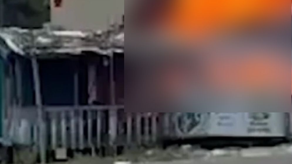 কক্সবাজারের ইনানীতে রিসোর্টে আগুন: পালিয়েছে কর্তৃপক্ষ