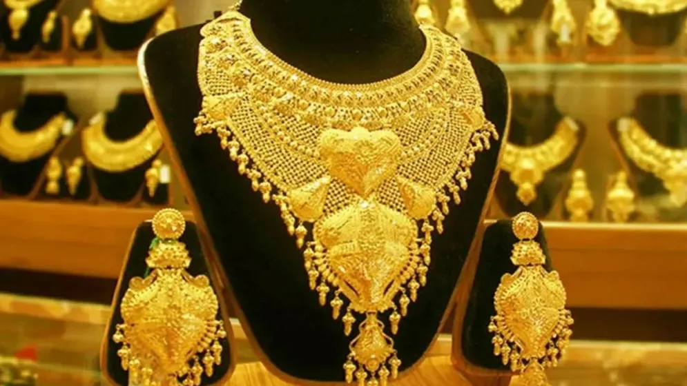 দেশের বাজারে আজ যত টাকায় বিক্রি হচ্ছে স্বর্ণ
