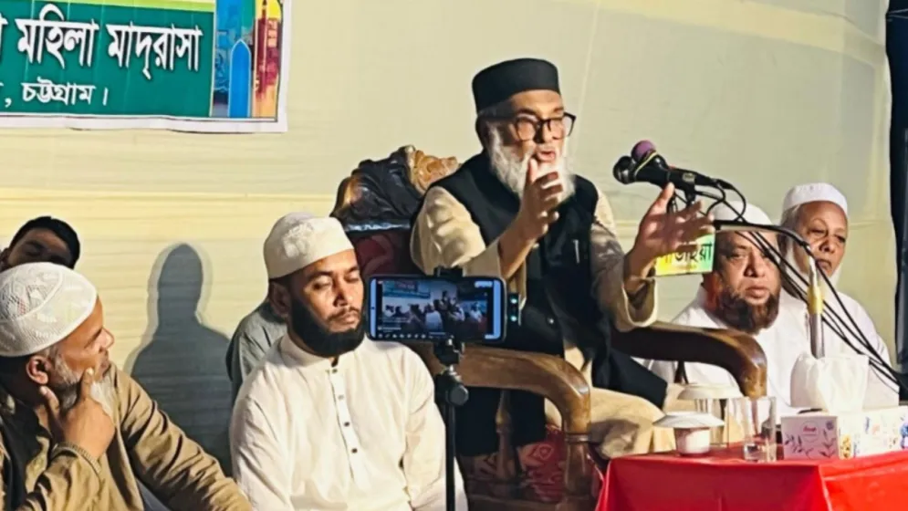 ‘ঘুম থেকে উঠে দেখি উপদেষ্টা হয়ে গেছি’