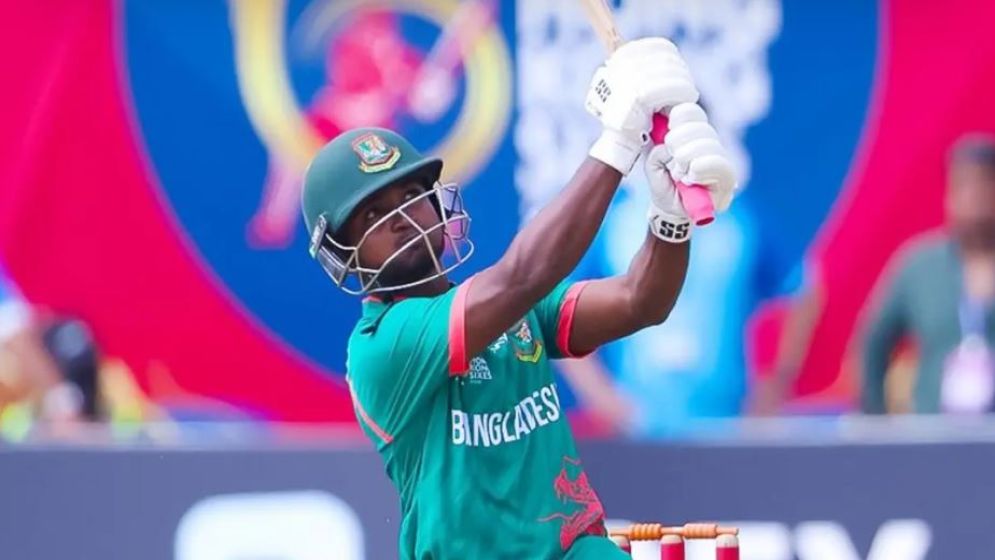৬ বলে ৬ ছক্কা হাঁকাল বাংলাদেশ